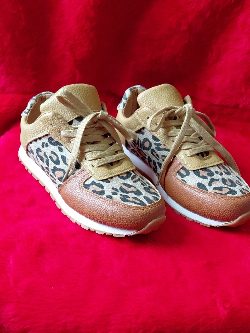 Women Leopard Print Tan Brown Lace-Up Sneakers